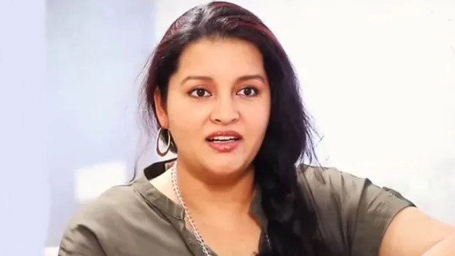 Renu Desai in Kashi interesting update on new project