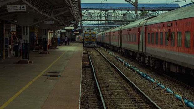 Circar Express massive robbery averted due to passenger courage and police firing