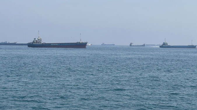 Strait of Hormuz path cleared for opening but challenges remain