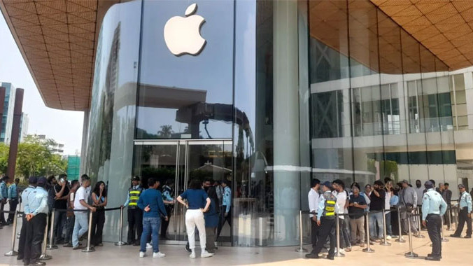 Apple iPhone 18 release strategy change shocks fans with 2027 launch delay