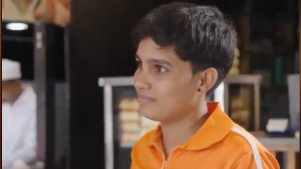 Swiggy delivery by day police job preparation by night UP girl Khushboo inspiring story
