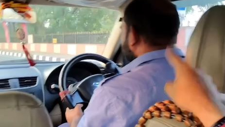 CEO conversation with cab driver earning 1 lakh per month goes viral
