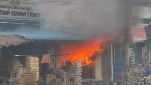 Shiva Fireworks fire accident in Gajuwaka Visakhapatnam despite no police permission