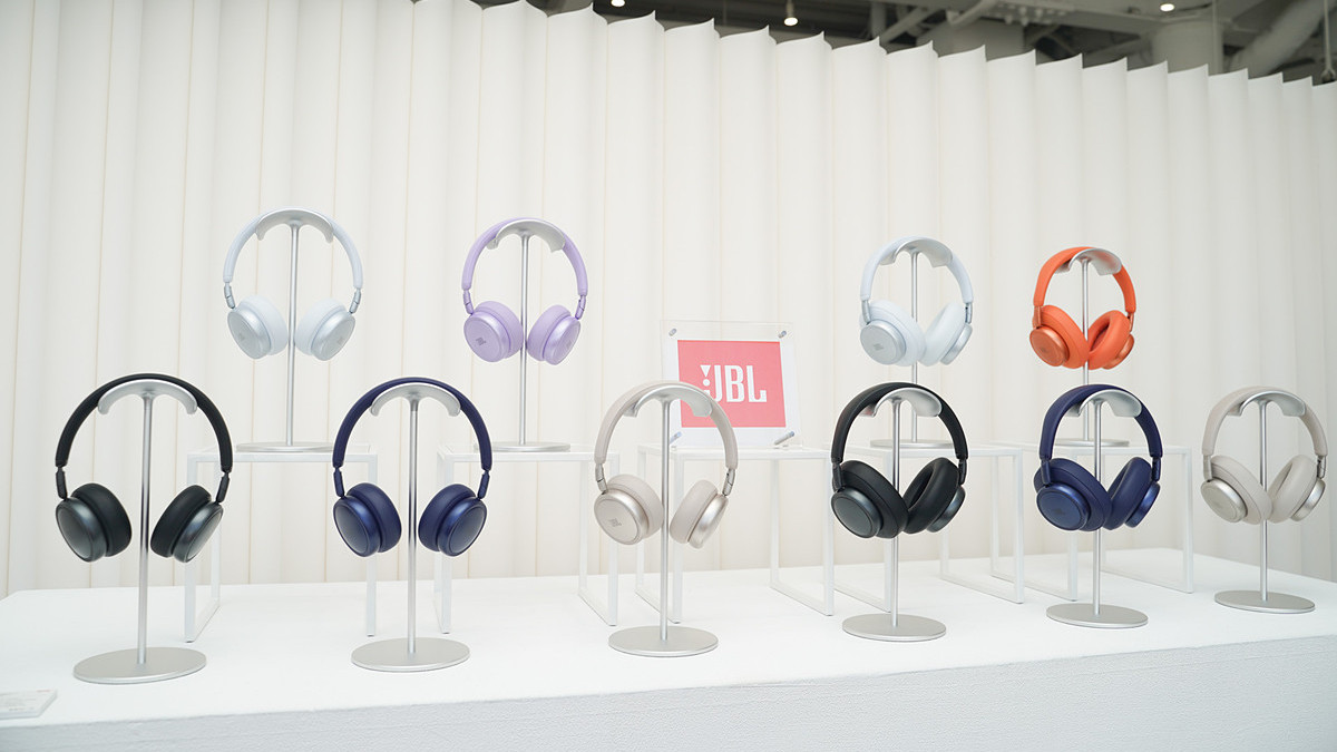 JBL new headphones in India with 80 hours battery and impressive features