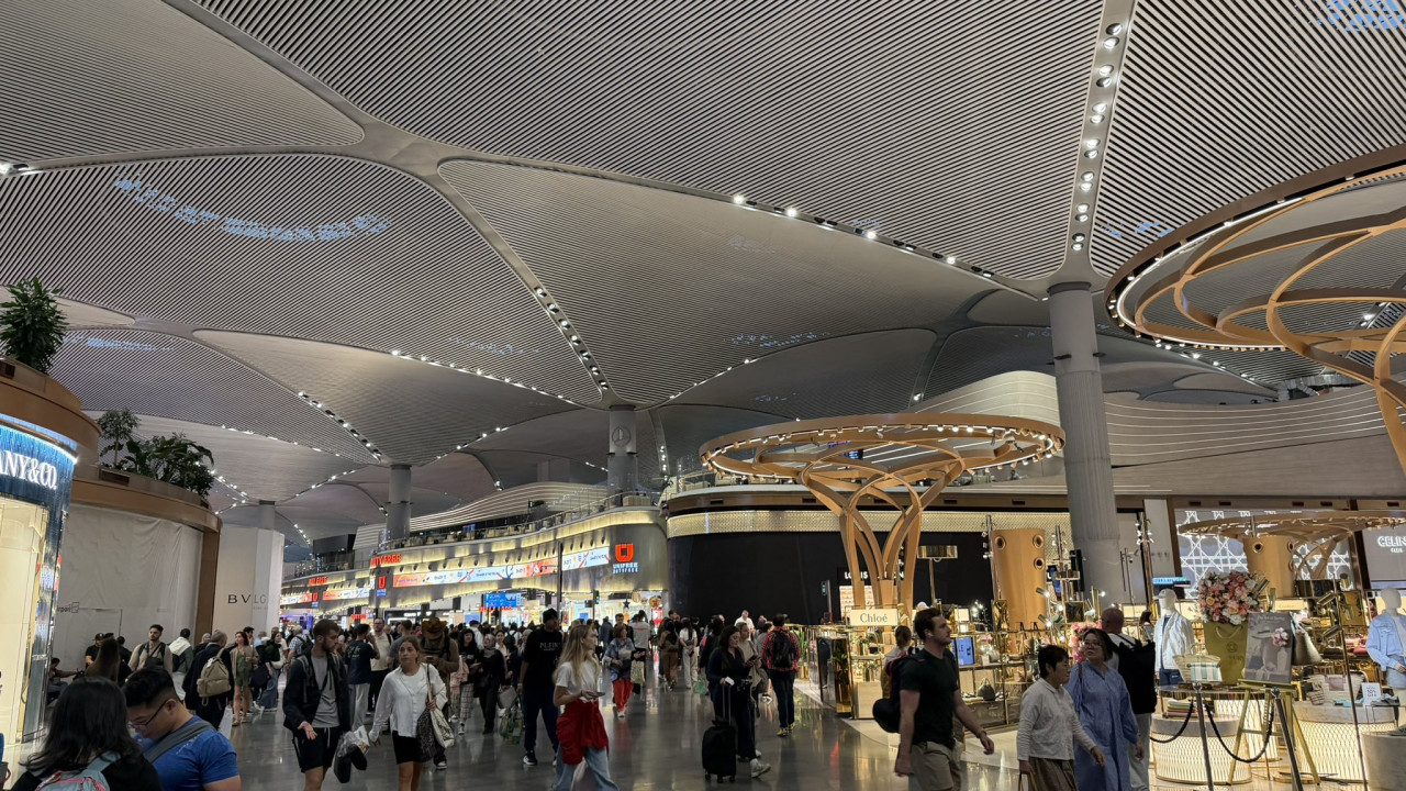 Telangana girl missing at Turkey airport is safe