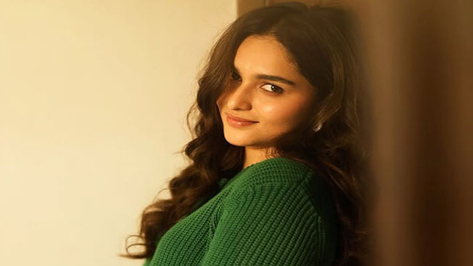 Kayadu Lohar announces social media break as mind also needs rest