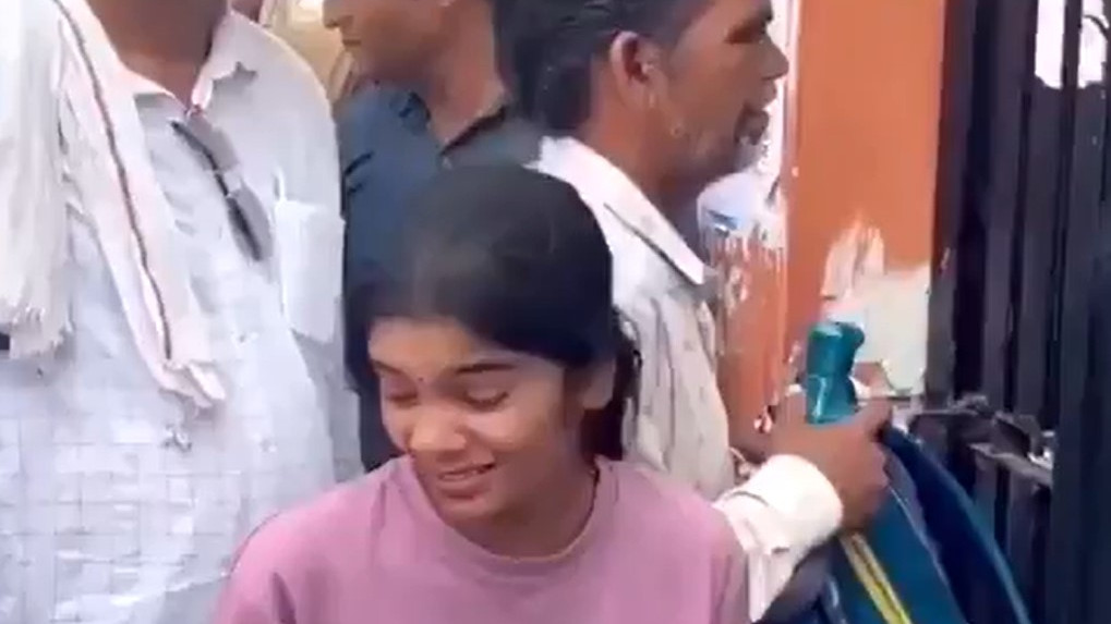 Congress rally effect students in tears after missing NEET exam
