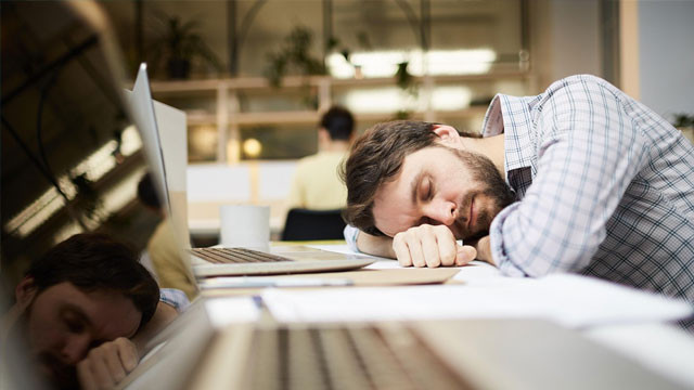 Salary one lakh but zero savings habits drowning employees today