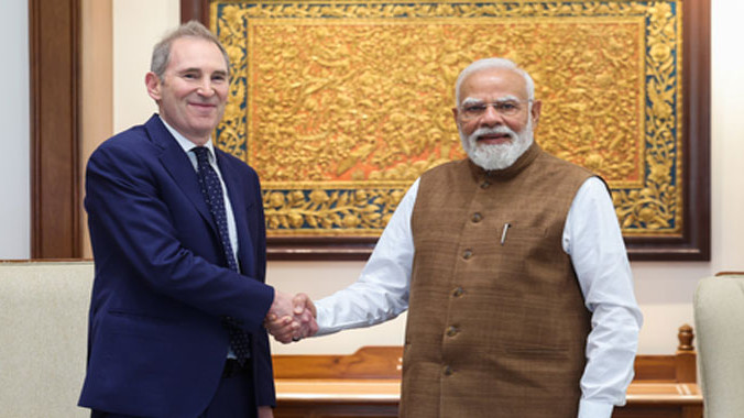 Amazon CEO meets PM Modi and announces lakhs of crores investment in India