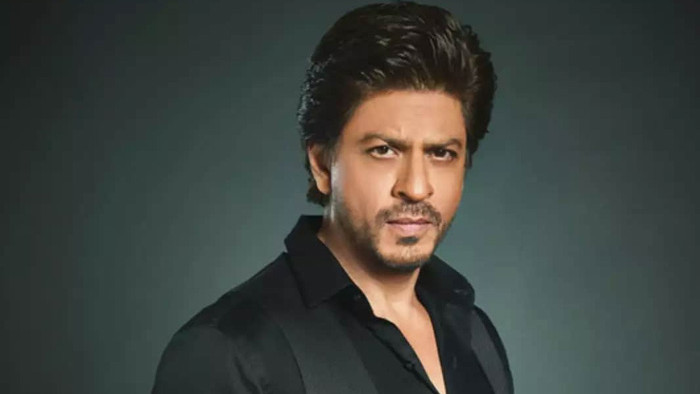  Shah Rukh Khan responds to fan who loves him more than her husband