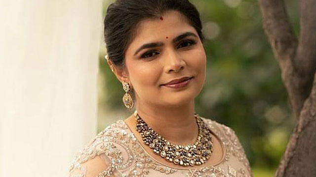 Chinmayi Sripada advises women to marry someone like Rahul Ravindran or stay single