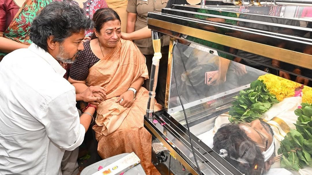 K Bhagyaraj funeral with state honors CM Vijay orders