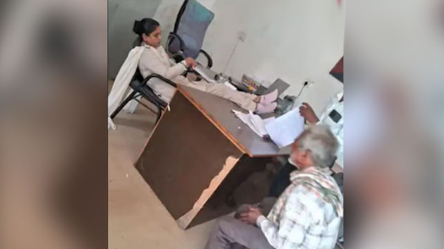 Reena Garg Lady constable suspended after viral photo in police station