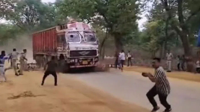 Chhattisgarh Police chase and arrest truck driver who killed girl in road accident