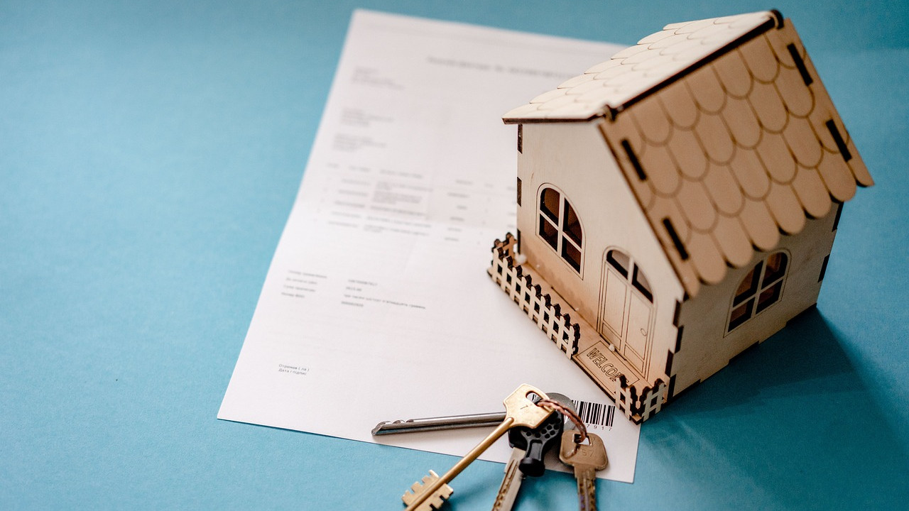 Bengaluru and Hyderabad lead in home sales while Delhi sees a decline