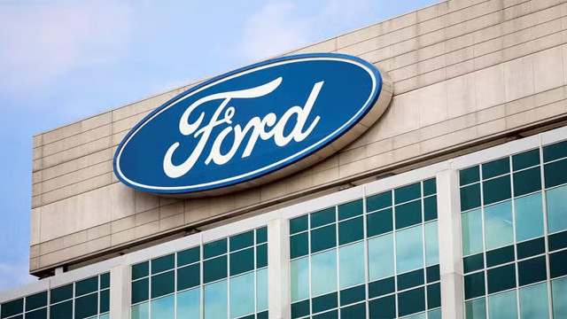Ford U turn after AI failure recalling veteran engineers
