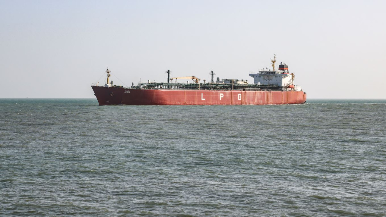 India victory in Hormuz crisis 12 ships reach India without paying toll