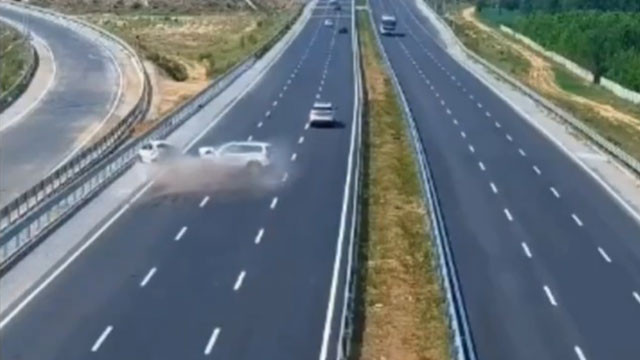 Delhi Dehradun Expressway accident four of family killed as car reverses for missed exit