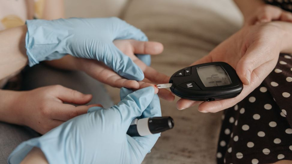 Control blood sugar all day with these 6 habits