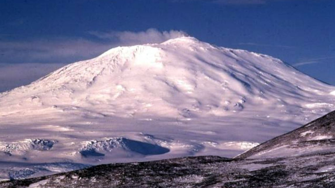 Mount Erebus gold spewing volcano emits 19 crore rupees worth of gold annually