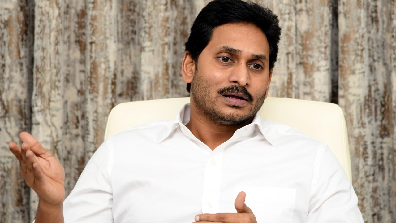 YS Jagan Mohan Reddy Slams Chandrababu Naidu Over Liquor Sales At Andhra Pradesh Beaches