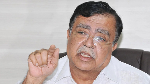 Sidelining Siddaramaiah will cause heavy loss to Congress warns former minister