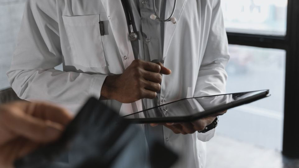 Will doctors no longer be needed Experts key comments on AI
