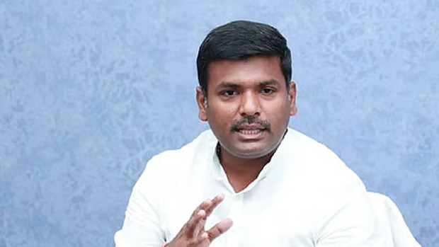 Gudivada Amarnath attends Women Commission inquiry over Makeup Minister comments