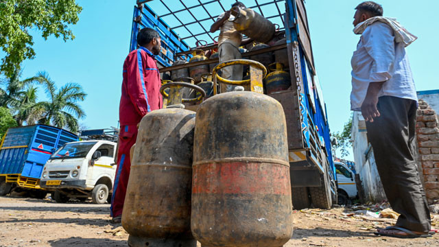 Commercial gas consumers get relief as cylinder prices drop significantly