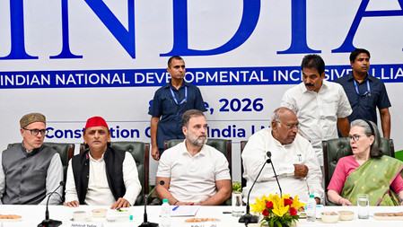 Opposition parties approach Supreme Court to stop Special Summary Revision of voter lists