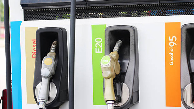 Central Government warns against rumors on E20 petrol