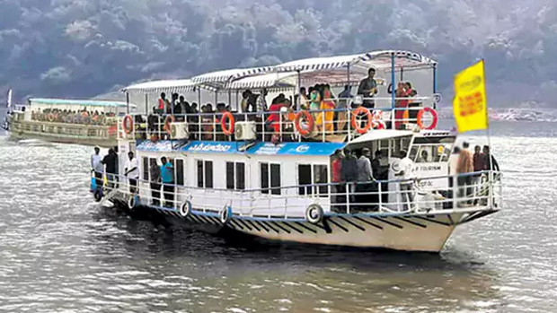 Papi Kondalu boat tour resumes after 20 days following green signal