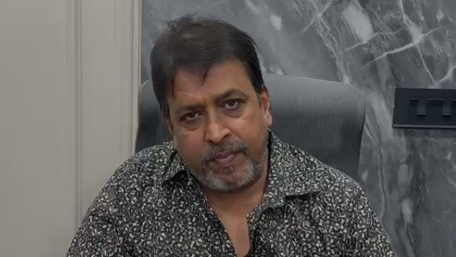 Siya Goyal middle finger to media father reveals the real story