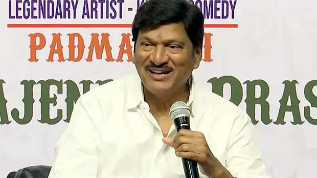 Rajendra Prasad reaction to Chiranjeevi comments on Padma awards