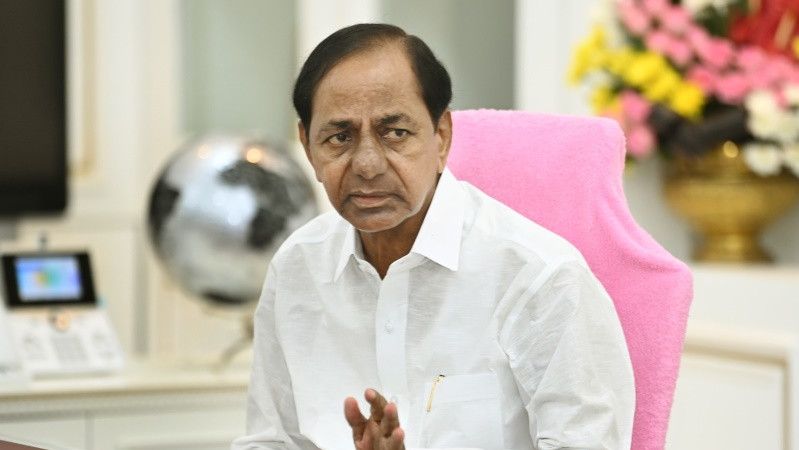 KCR expresses grief over Kommidi Narasimha Reddy death