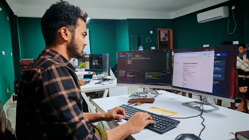 This one office habit can severely impact your brain