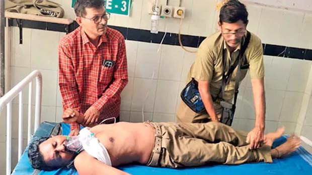 Driver gets heart attack Conductor performs CPR and saves life