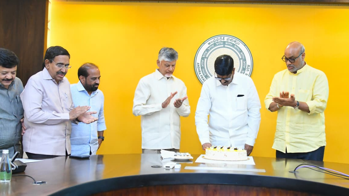 Minister Anam Ramanarayana Reddy Birthday CM Chandrababu Naidu makes him cut cake