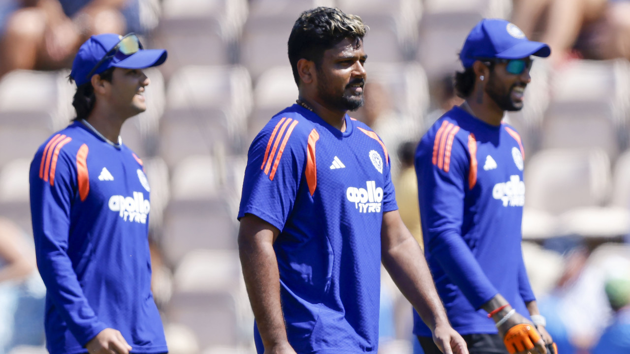 5th T20I: Samson, Shedge come in as India elect to bowl first against England