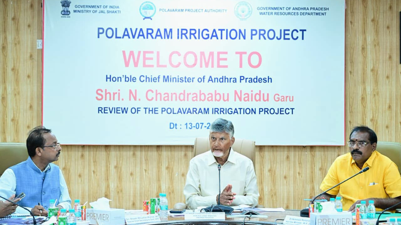 Chandrababu Naidu reviews 36 irrigation projects from Polavaram site