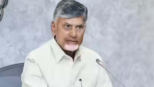 Chandrababu Naidu reviews Polavaram and Dowleswaram projects as gate works begin