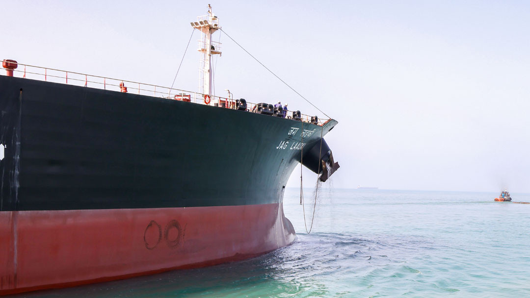 Crude oil prices rise sharply due to war flames in the Gulf