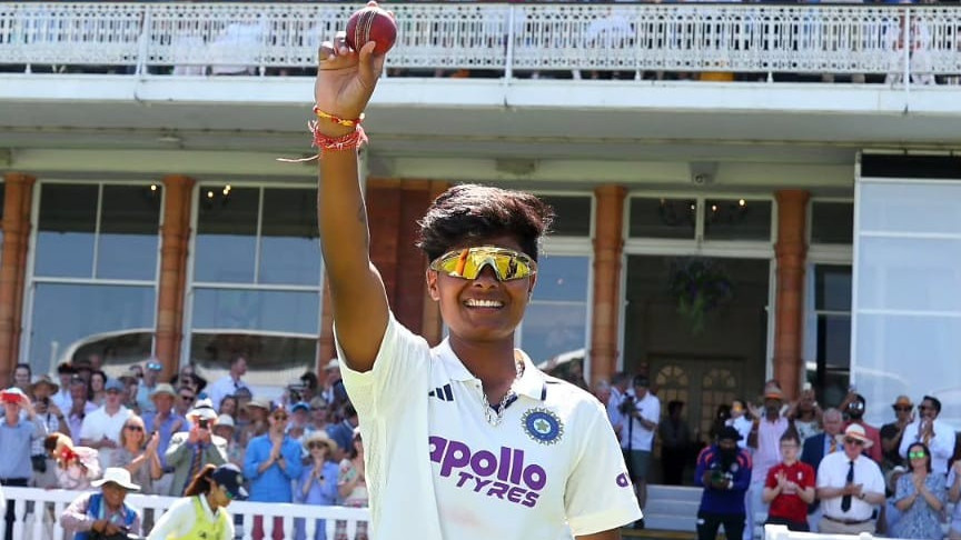 Something you will treasure all your life: Shastri hails Yastika, Kranti for etching names on Lord's Honours Board
