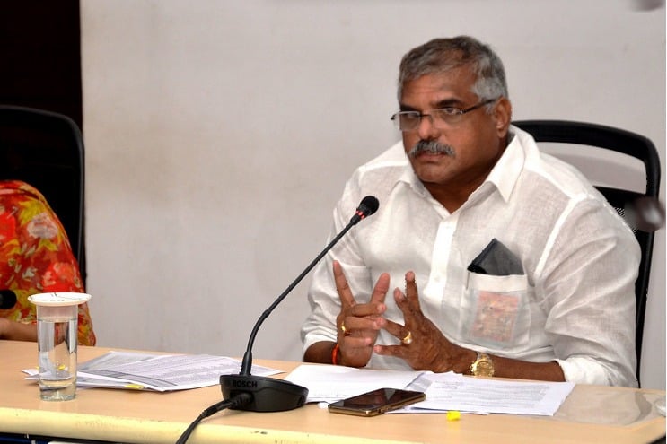 Botsa alleges opposition parties intentionally provokes Amaravati farmers
