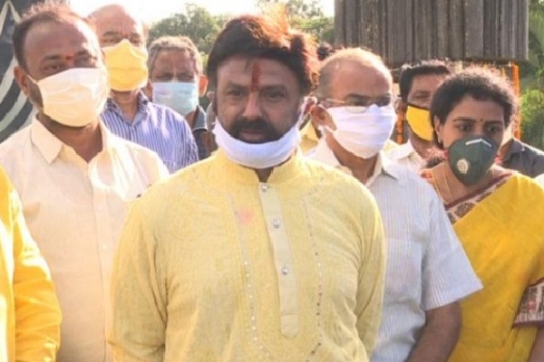 Balakrishna Comments on tollywood Leaders Meeting with TS Govt
