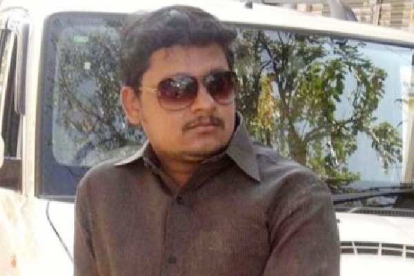 JC Prabhakar Reddys follower Rashid dead