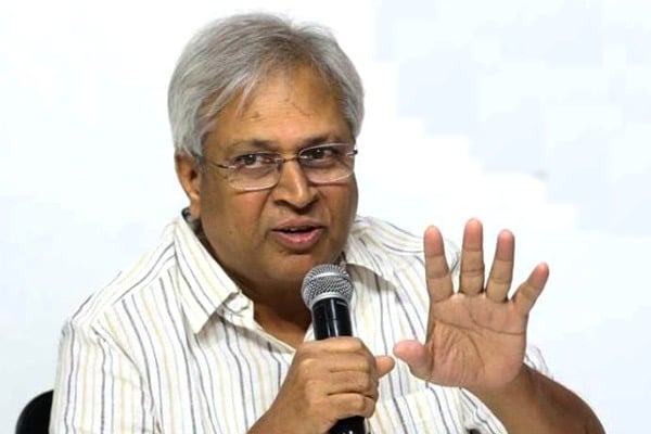 Undavalli Arun Kumar criticises Jagan on Polavaram Project matter