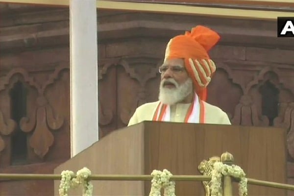 PM Modi Inaugarates Tri Colour at Redfort