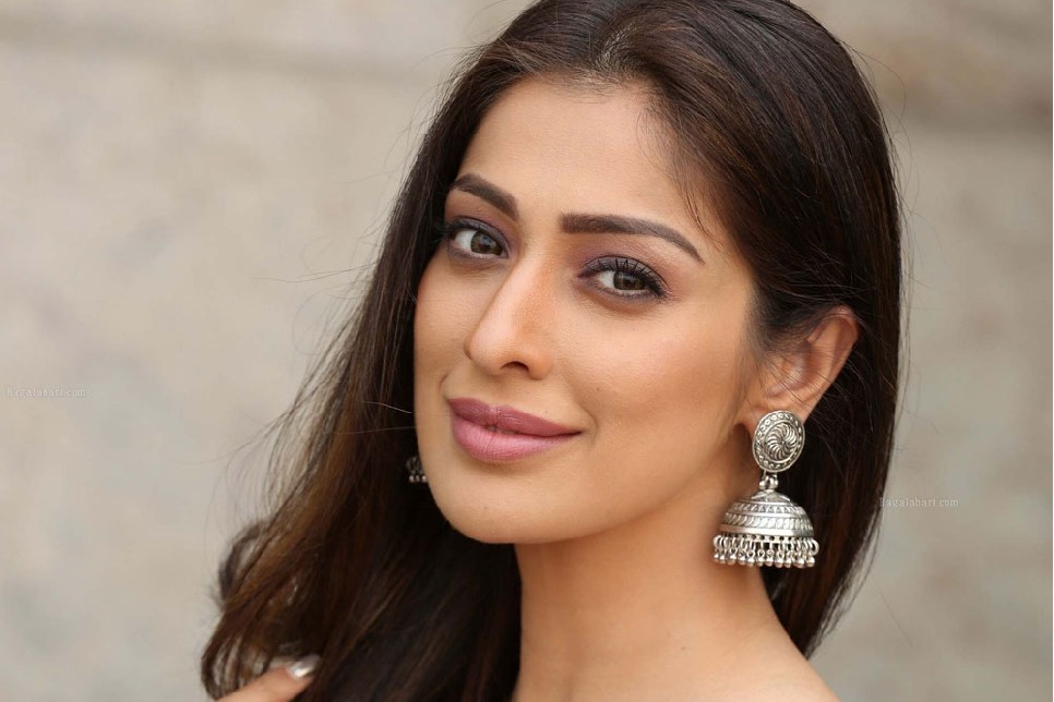  Dads death and isolation are severely crippled me says Raai Laxmi