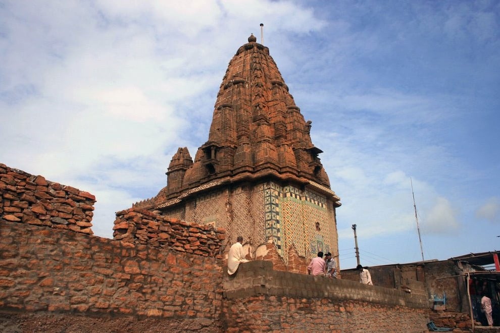 Hindu Temples in Pakistan are in devastating stage